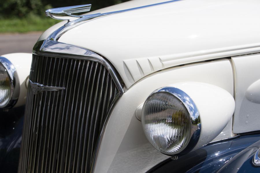 Детали экстерьера Chevrolet Master Cabriolet by Duval (GB15951) 1937 года  (фото 2 из 22)